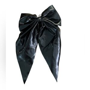 4” Neoprene clip on hair bows - metallic black  -NWOT